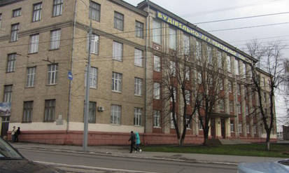 Новини Вінниці / Скандал у вінницькому коледжі через бретельки: аудіозапис цькування студентки викладачкою спровокував перевірку поліції