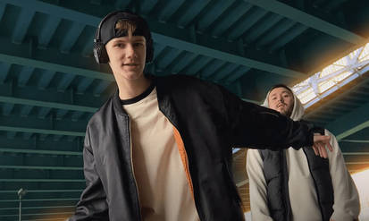 Новини Вінниці / Співак із Вінниці зізнався дівчині у коханні своїм новим спільним з VERLOKA треком «Просто»