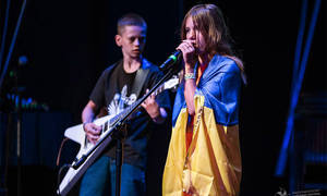 Юні вінницькі музиканти з гурту Contra Bass підкорили серця польської публіки / Новости Винницы и области / Інформаційний портал На Парижі Новини Вінниці / Юні вінницькі музиканти з гурту Contra Bass підкорили серця польської публіки