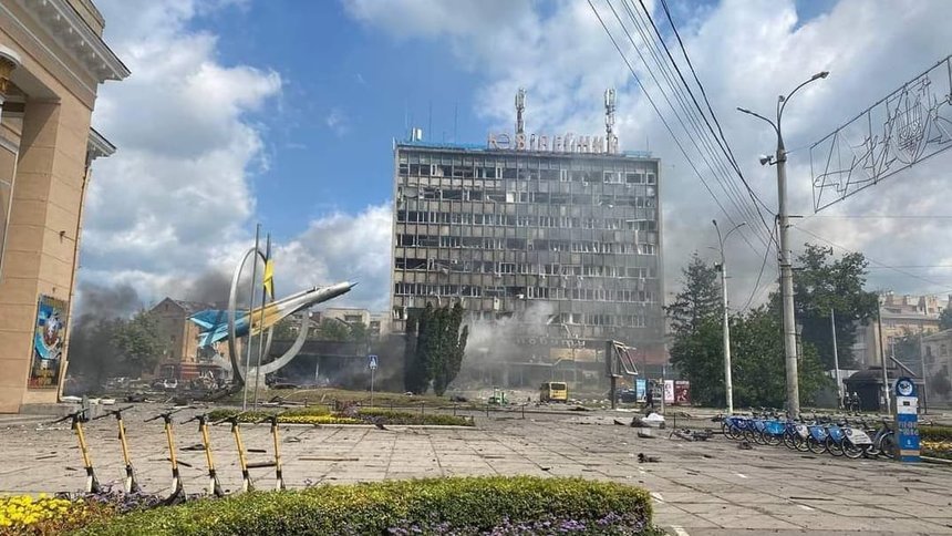 V4p2li   c16x9x50px50p 